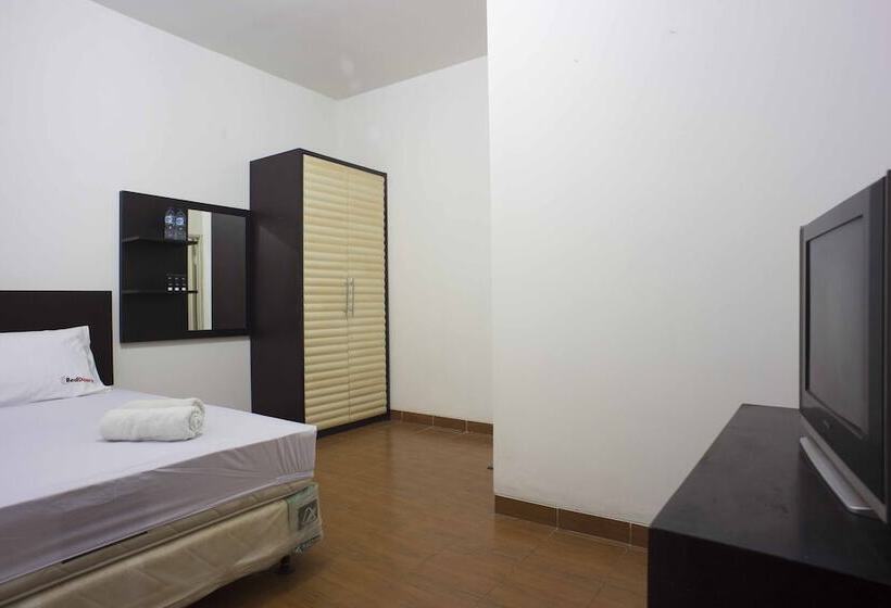 Fotos del hotel Reddoorz @ Kebayoran Lama Selatan:  6