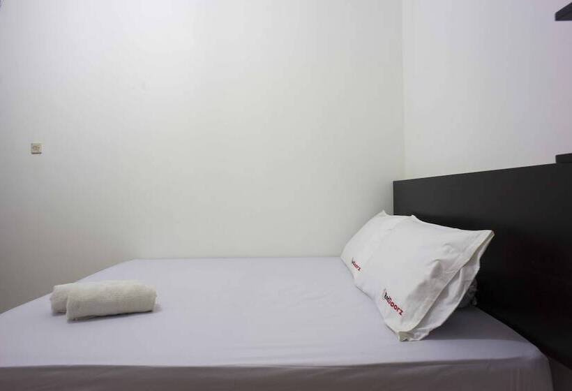 Fotos del hotel Reddoorz @ Kebayoran Lama Selatan:  12