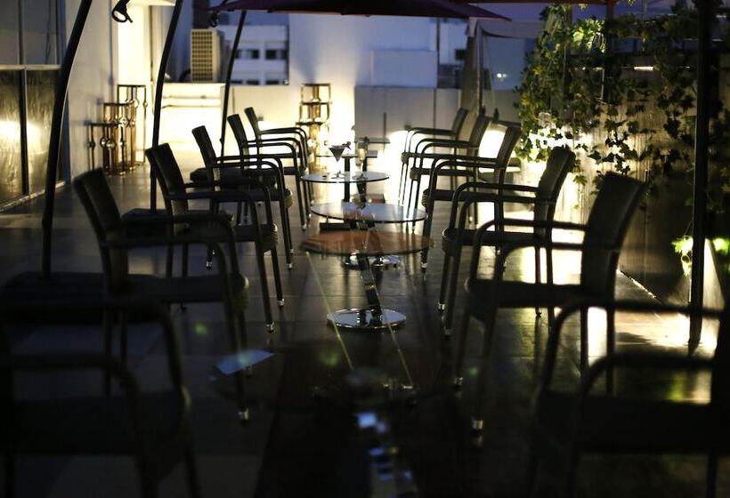 Fotos del hotel Golden Tulip Saltlake Kolkata:  10