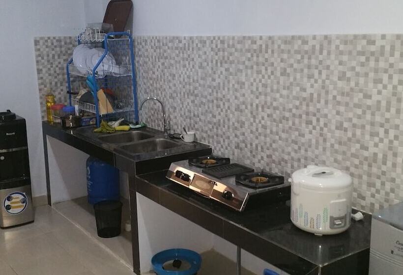 Fotos del hotel Legenda Beril Hostel:  6