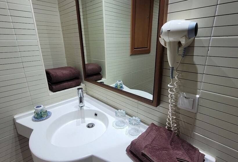 Fotos del hotel Tiba:  23