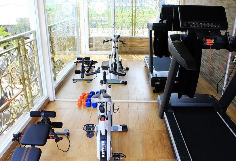 Fotos del hotel Sapphire Sky Hotel & Conference:  5