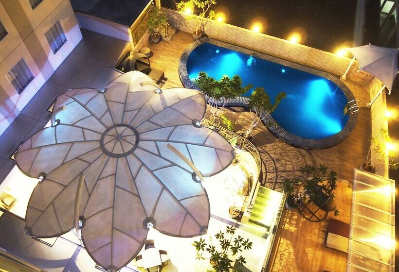 Fotos del hotel Sapphire Sky Hotel & Conference:  3