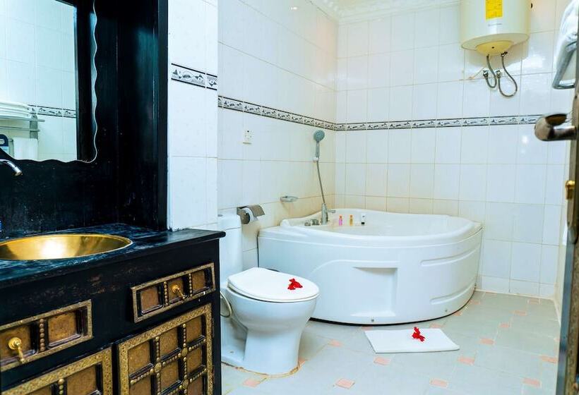 Fotos del hotel Golden Tulip Stone Town Boutique:  4