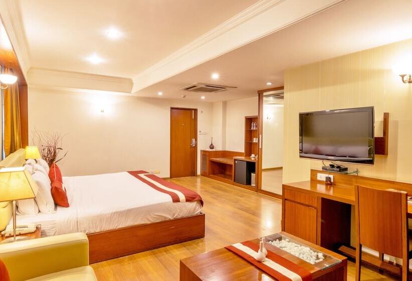 Fotos del hotel Octave Suites  Residency Rd:  19