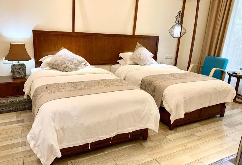 Fotos del hotel Guilin Crystal Crescent Moon:  10