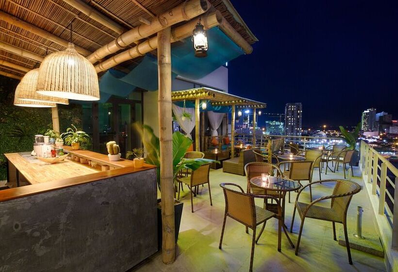 Fotos del hotel Continent  Da Nang:  5