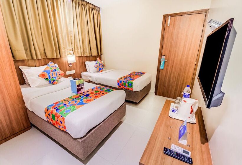 Fotos del hotel Fab Royal International:  16