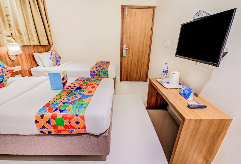 Fotos del hotel Fab Royal International:  11