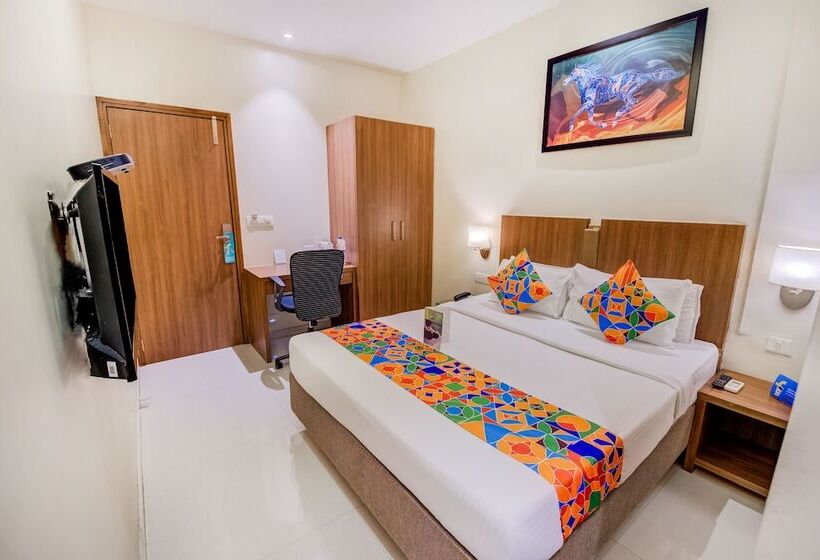 Fotos del hotel Fab Royal International:  23