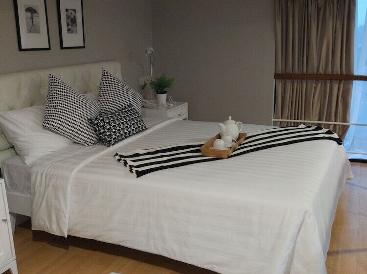 White Tree Residence