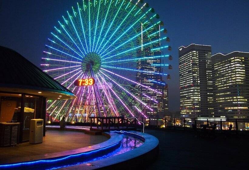 Yokohama Minatomirai Manyo Club