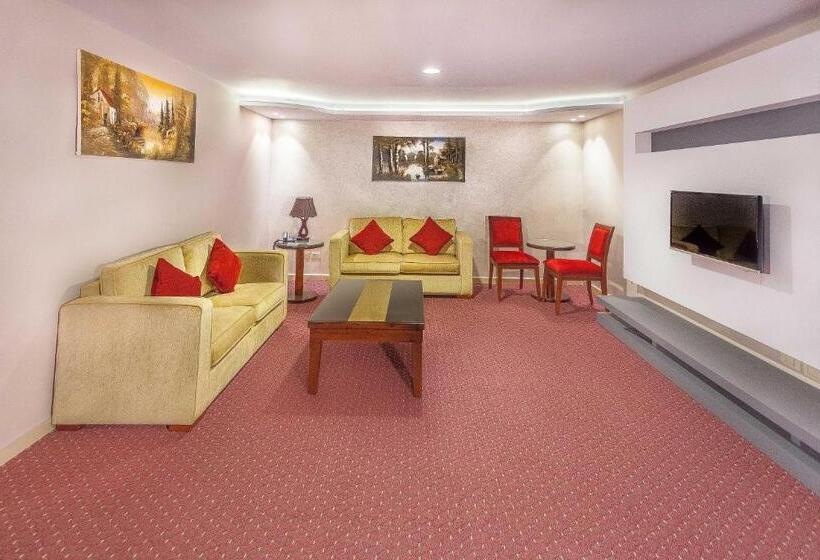 Fotos del hotel Sofia Suites:  3