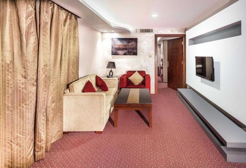 Fotos del hotel Sofia Suites:  21