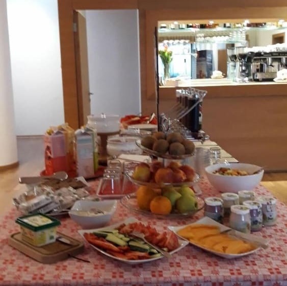 Fotos del hotel Lacromabio   & Apartments:  25