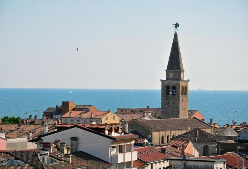 Fotos del hotel Lacromabio   & Apartments:  20