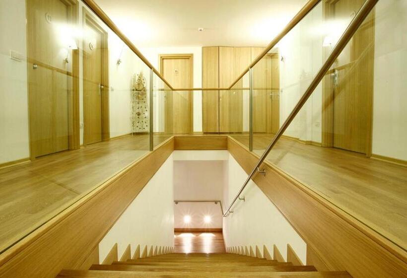 Fotos del hotel Lacromabio   & Apartments:  2