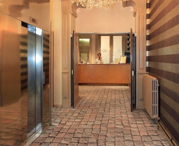 Fotos del hotel Grand Hôtel De La Basilique:  19