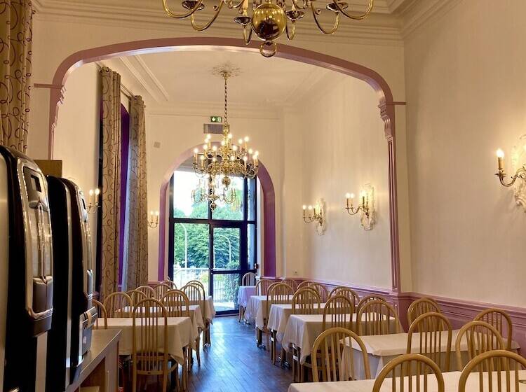 Fotos del hotel Grand Hôtel De La Basilique:  11