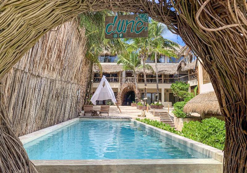 Fotos del hotel Dune Boutique  Located At The Party Zone:  14