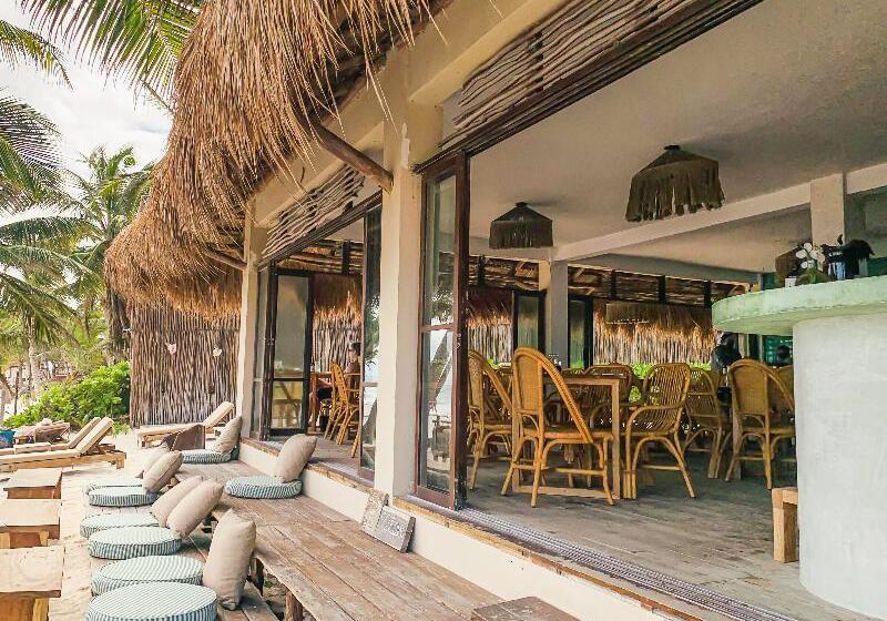 Fotos del hotel Dune Boutique  Located At The Party Zone:  10