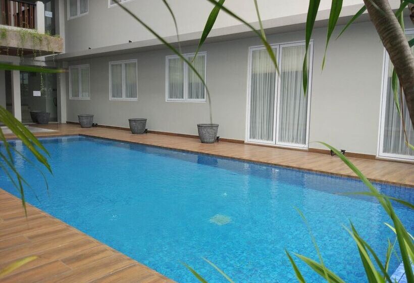 Fotos del hotel Nite And Day Residence Alam Sutera:  3