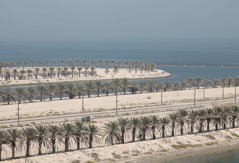 Fotos del hotel Golden Tulip Al Khobar Suites:  10