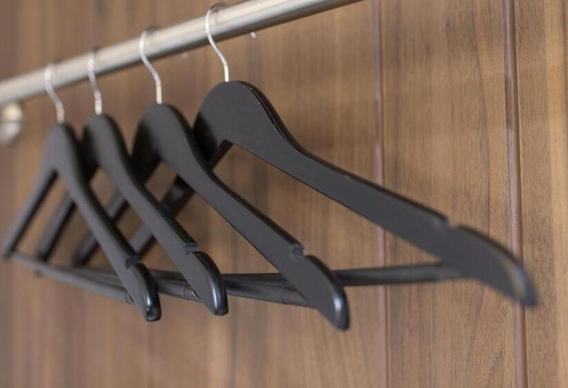 Fotos del hotel Well Timed:  22