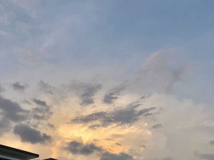 Fotos del hotel Well Timed:  17