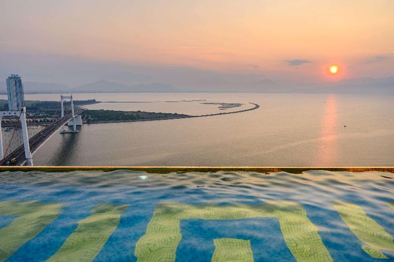 Fotos del hotel Danang Golden Bay:  12