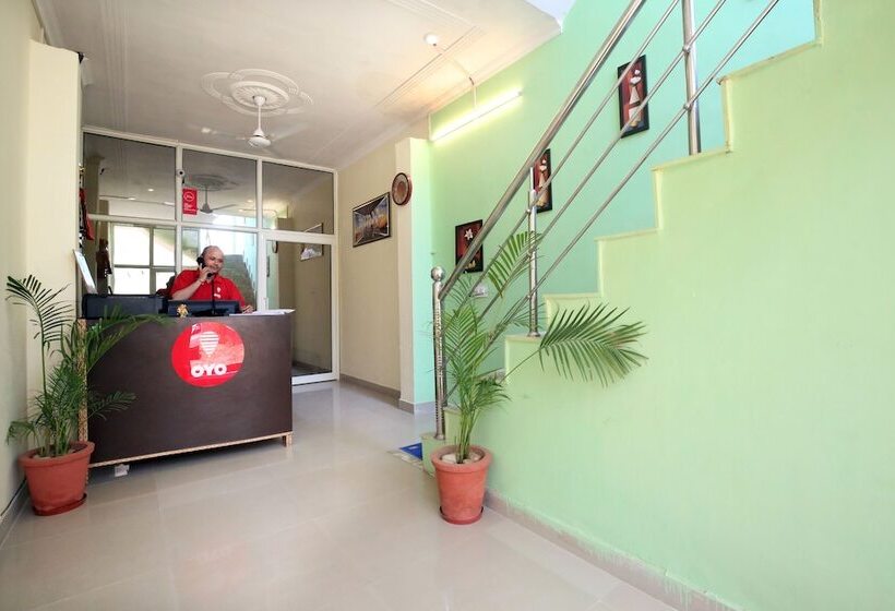 Fotos del hotel Oyo 9038 Hotel Comfort:  2