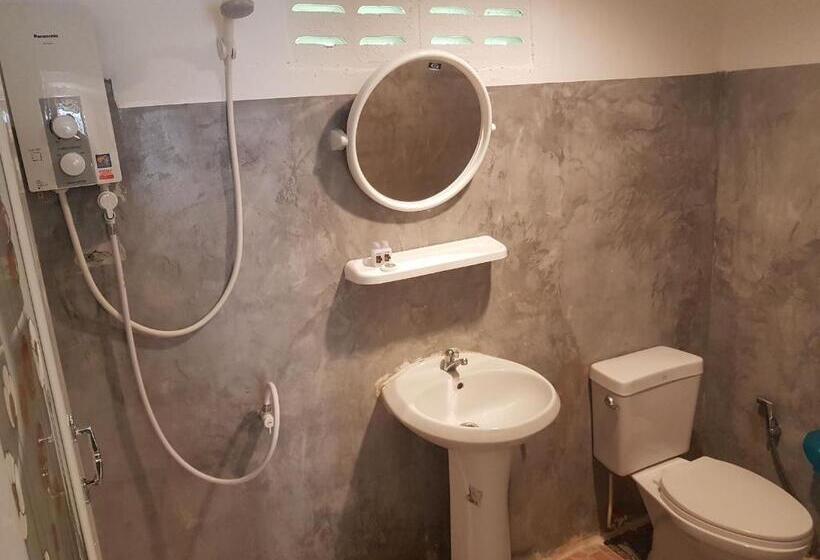 Fotos del hotel Cottage Hill At Lanta:  12