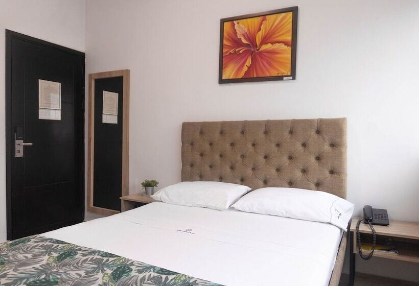 Fotos del hotel Sixtina Plaza:  15