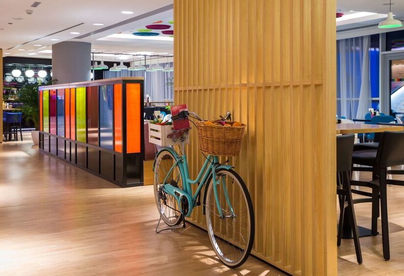 Fotos del hotel Park Inn By Radisson Dubai Motor City:  5