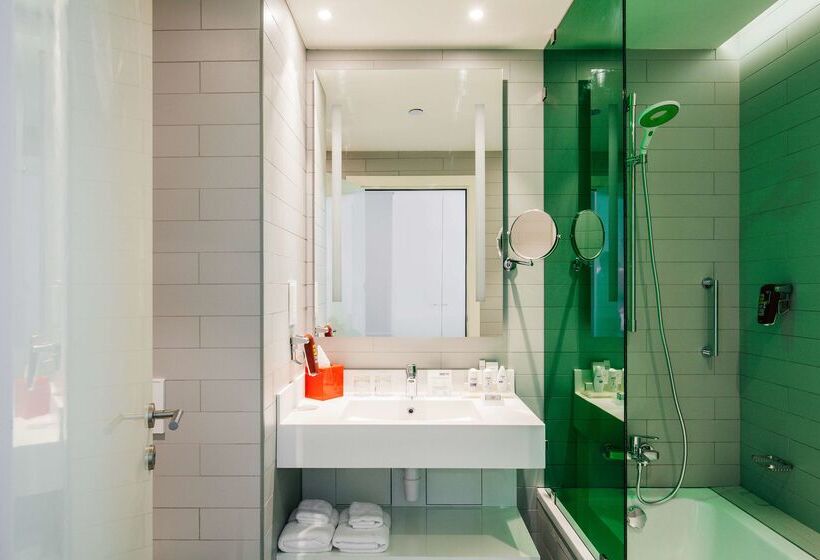 Fotos del hotel Park Inn By Radisson Dubai Motor City:  15