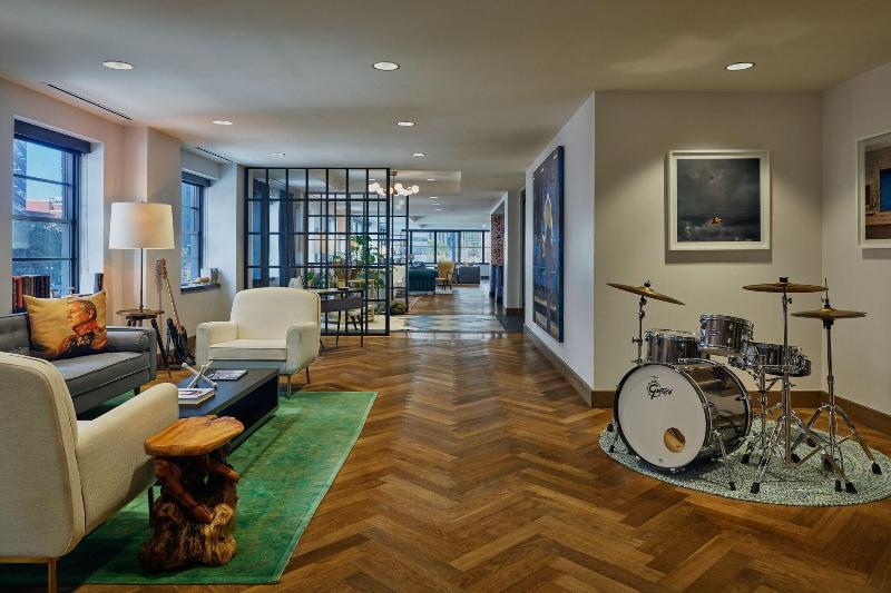 Fotos del hotel Renaissance Saint Elm Dallas Downtown:  2