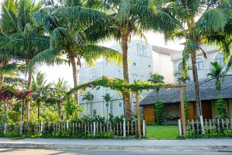 Silk Sense Hoi An River Resort