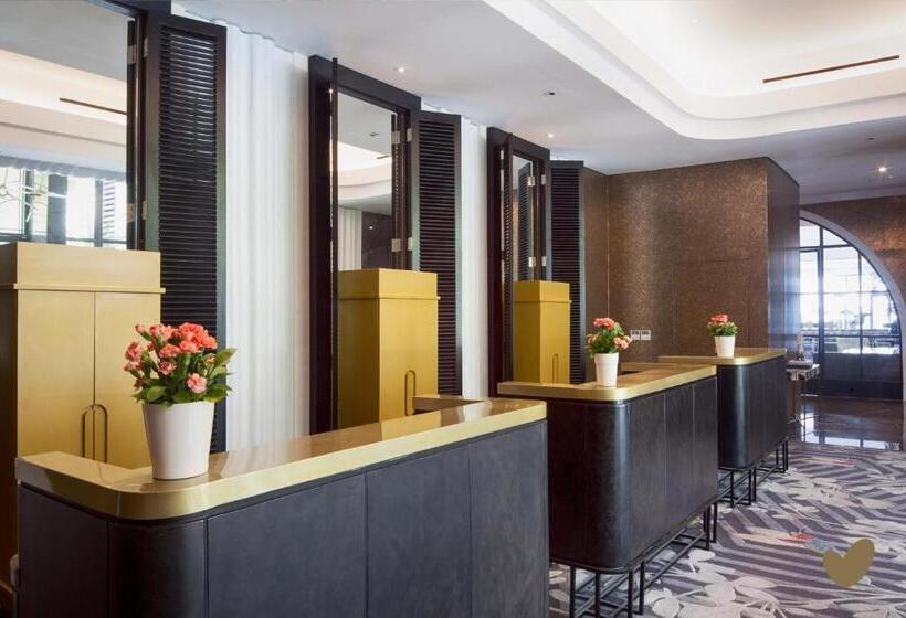 Fotos del hotel Goodrich Suites Jakarta, Artotel Portfolio:  4