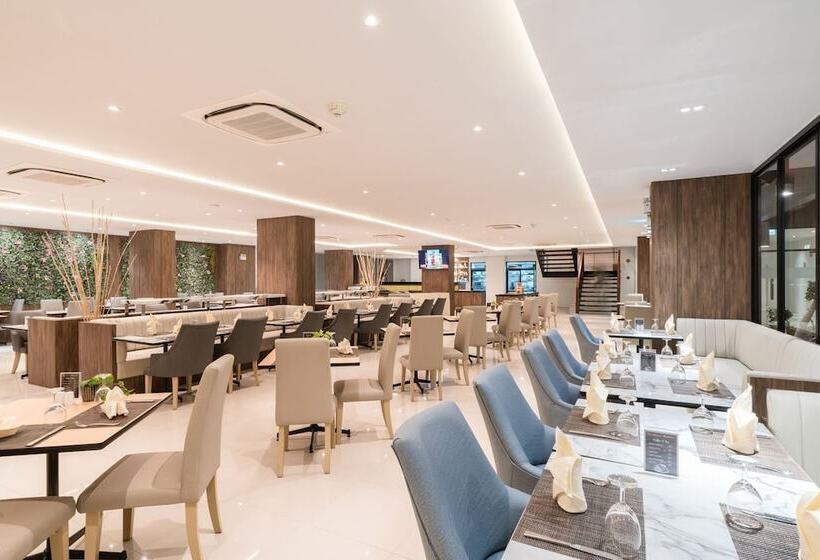 Fotos del hotel New Square Patong   Sha:  11