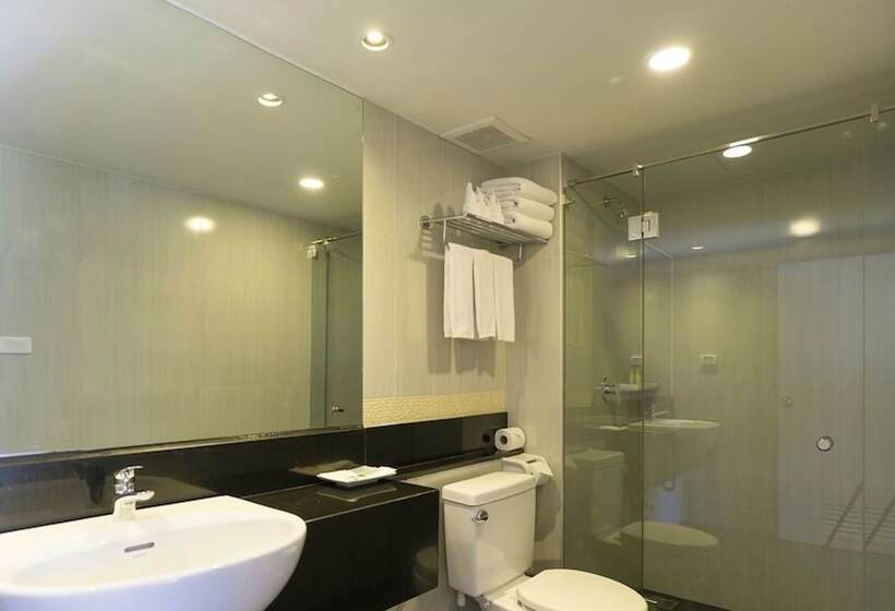Fotos del hotel New Square Patong   Sha:  23