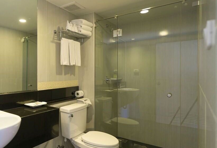 Fotos del hotel New Square Patong   Sha:  13