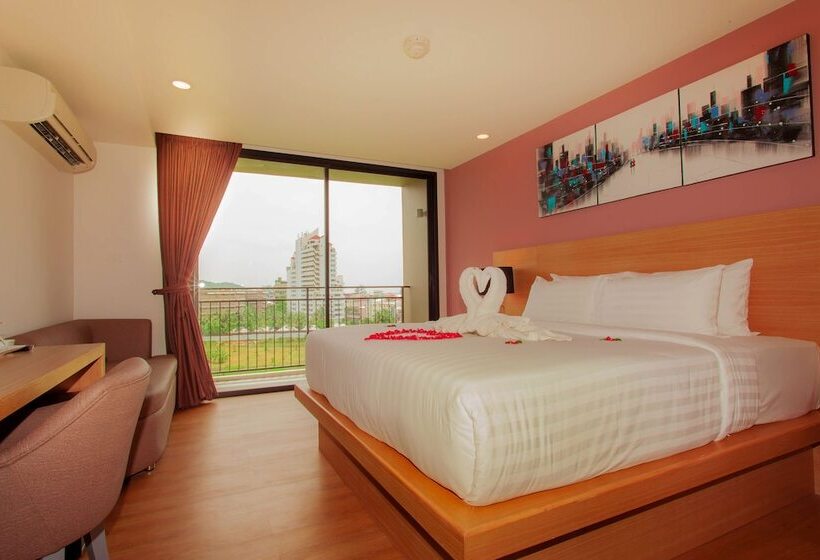 Fotos del hotel New Square Patong   Sha:  2