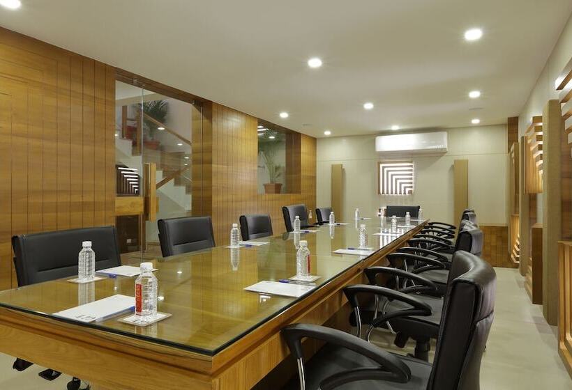 Fotos del hotel 440, A Serene Stay:  7