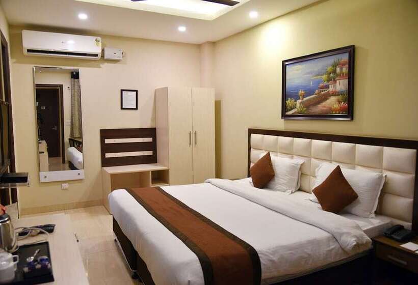 Fotos del hotel Nirvana Suites:  8