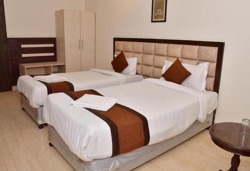 Fotos del hotel Nirvana Suites:  17