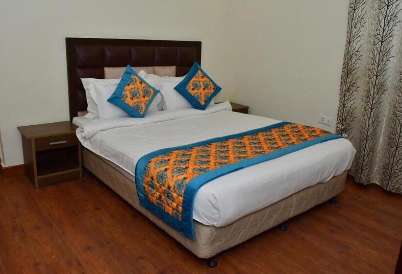 Fotos del hotel Nirvana Suites:  2