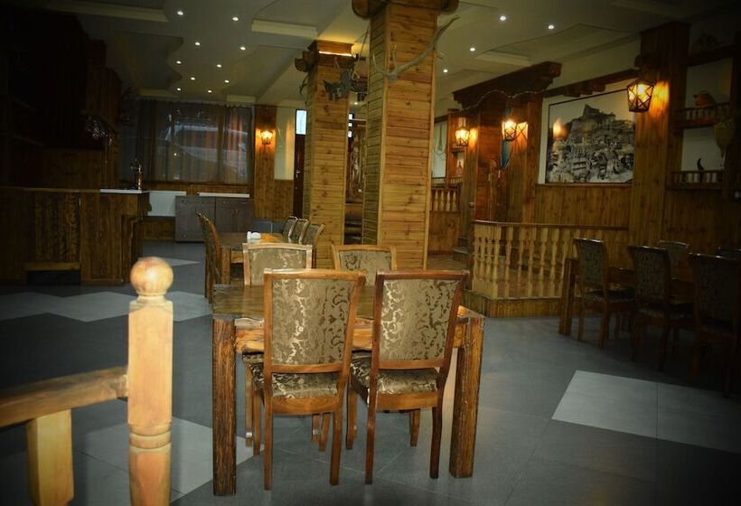 Fotos del hotel Kourosh:  7