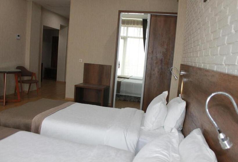 Fotos del hotel Metekhi Line:  11