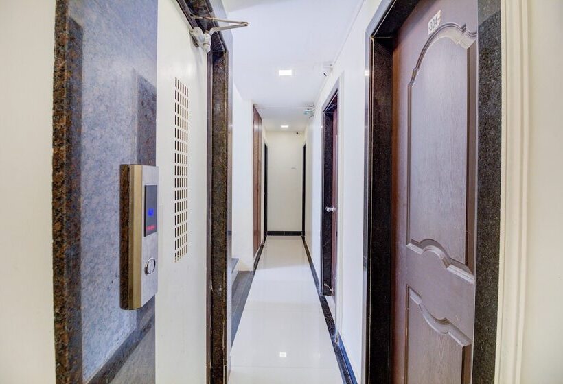 Fotos del hotel Oyo 9748  Girgaon Palace:  7