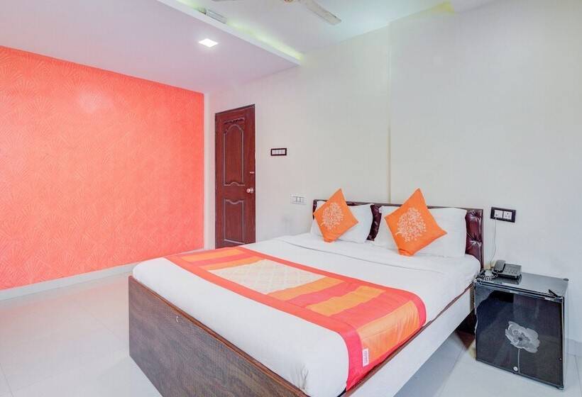 Fotos del hotel Oyo 9748  Girgaon Palace:  10